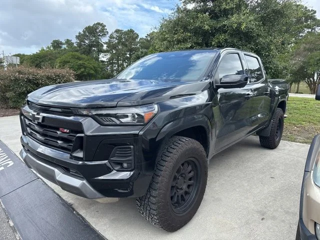 Used 2023 Black Chevrolet Z71 image 1