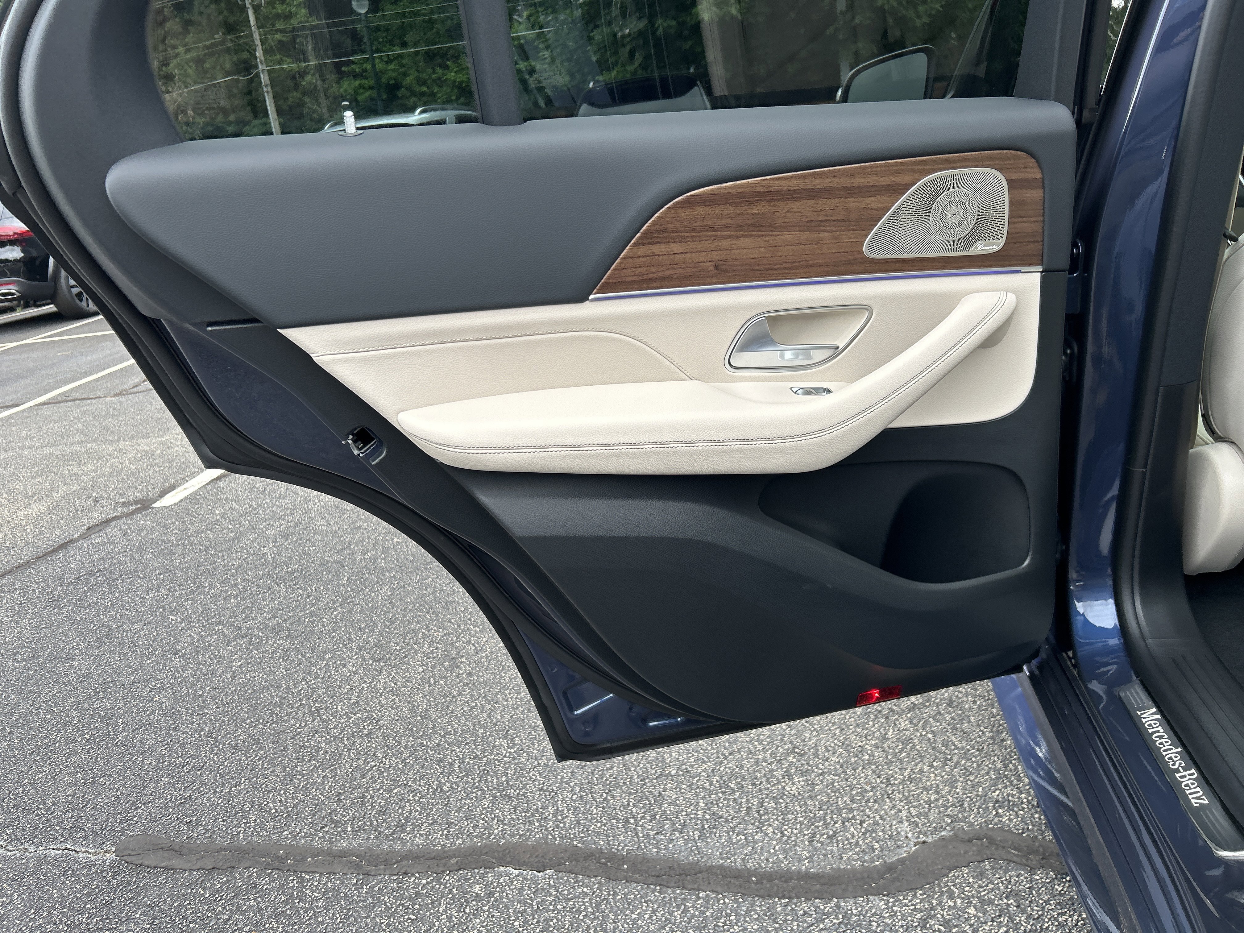 New 2026 Twilight Blue Metallic Mercedes-Benz GLE 350 SUV image 34
