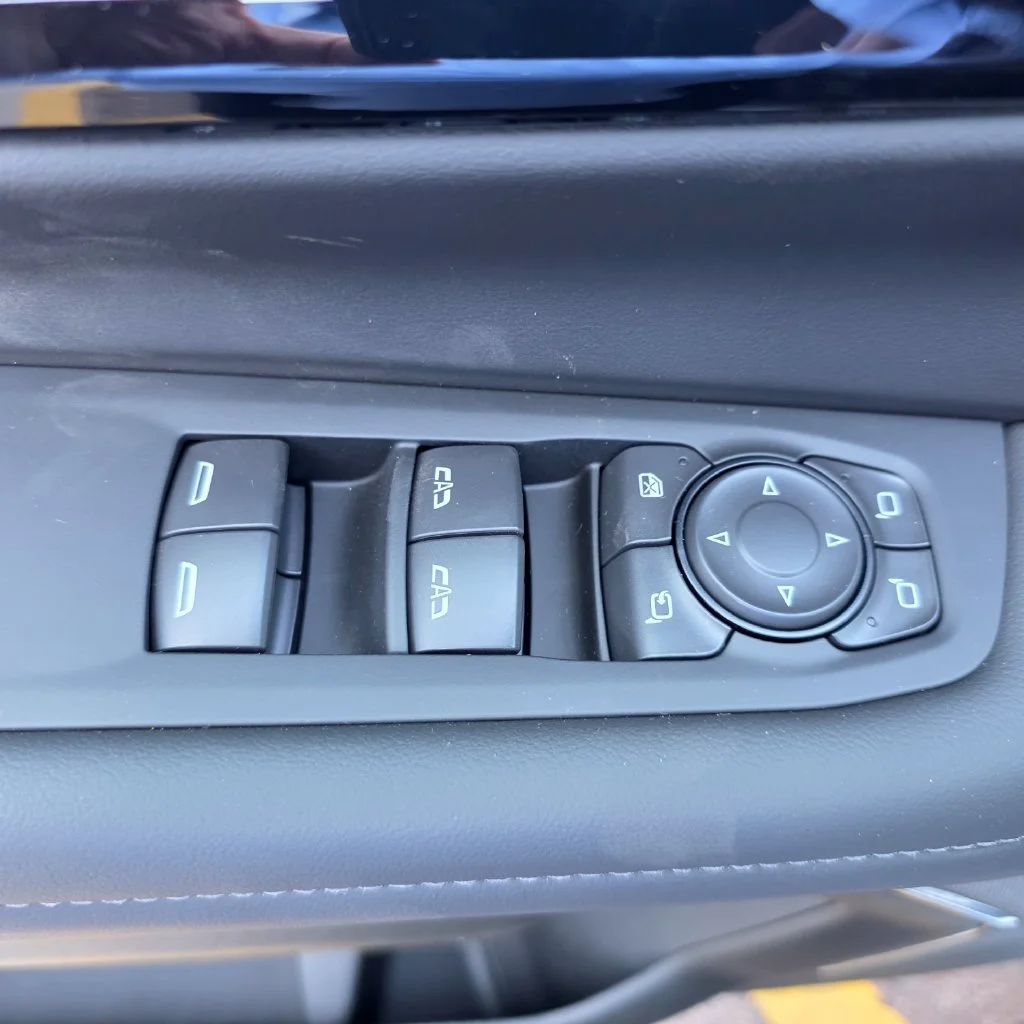 2027 Chevrolet Tahoe Z71 - Photo 25