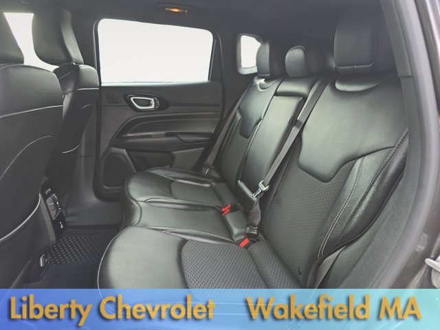 Used 2023 Granite Crystal Metallic Clearcoat Jeep Altitude image 13