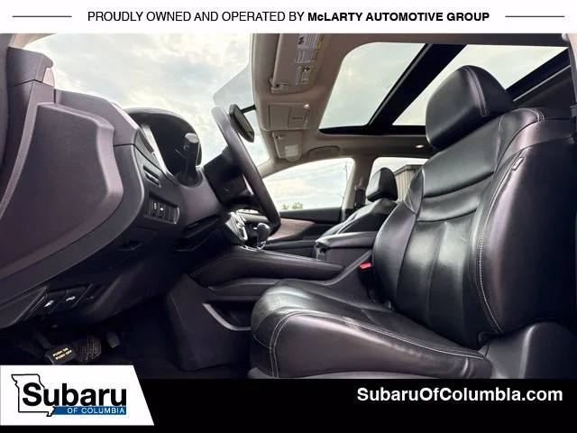 Used 2015 Silver Nissan SL image 12