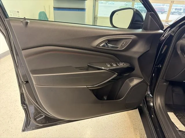 New 2026 Mosaic Black Metallic Chevrolet 2RS image 39