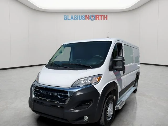 Used 2025 White Ram Base image 1