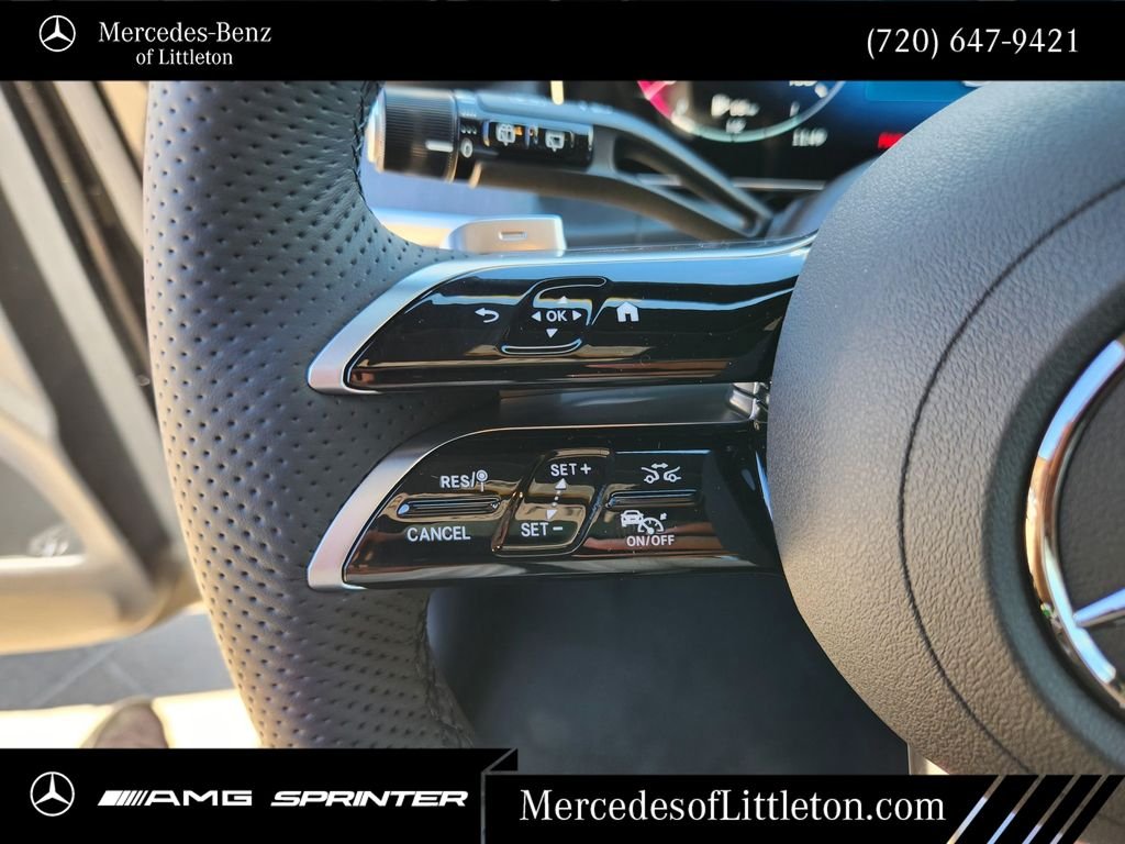 New 2027 Graphite Grey Metallic Mercedes-Benz GLC 300 image 27