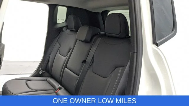 Used 2022 White Jeep Limited image 13