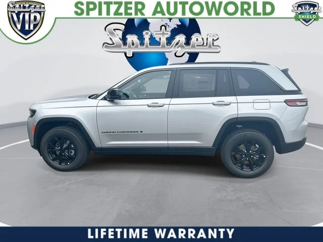 New 2026 Silver Zynith Exterior Paint Jeep Altitude image 6