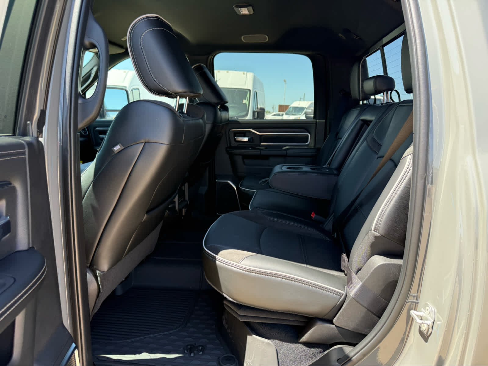 New 2026 Ceramic Gray Clear-Coat Exterior Paint RAM Laramie image 14