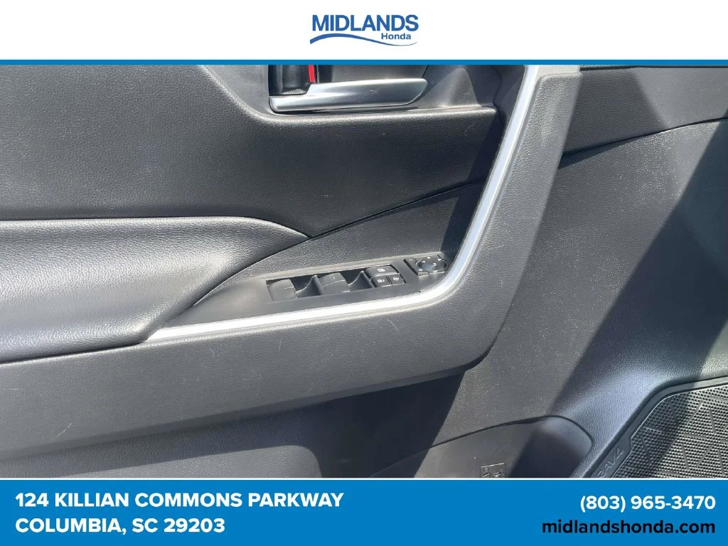 Used 2021 Midnight Black Metallic Toyota XLE image 15