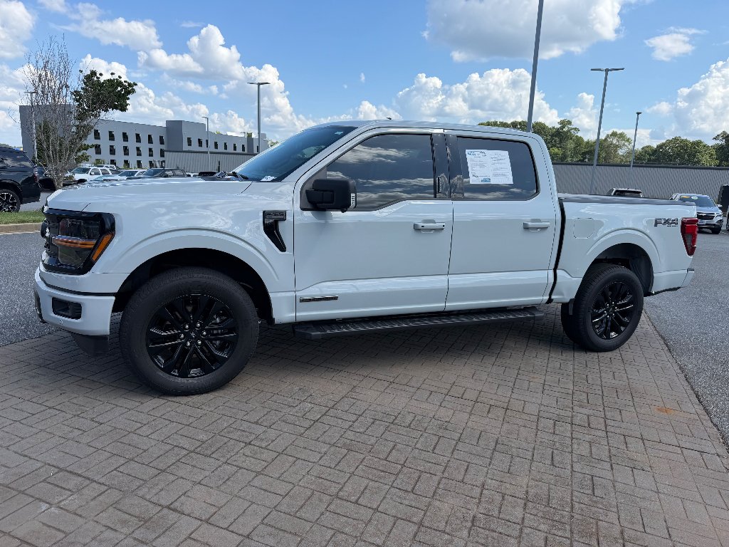 Used 2024 Gray Ford XLT image 4