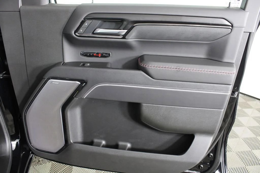 2026 GMC Sierra 1500 AT4X - Photo 10