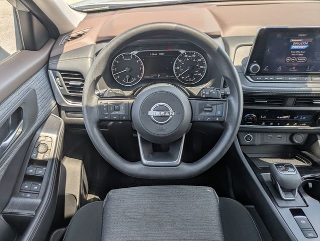 Used 2023 Silver Nissan SV image 33