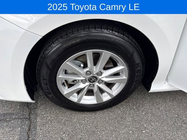 2025 Toyota Camry LE - Photo 26