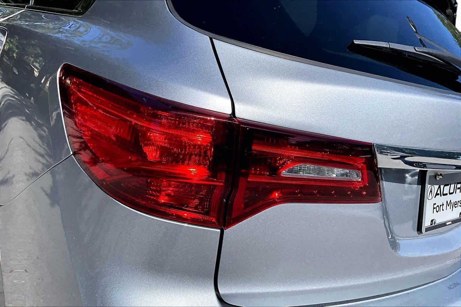 Used 2016 Lunar Silver Metallic Acura w/Advance image 29