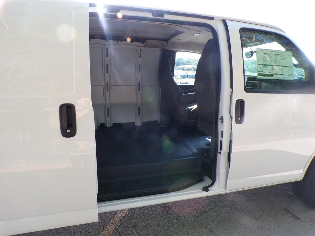 2026 Chevrolet Express Cargo Work Van - Photo 20