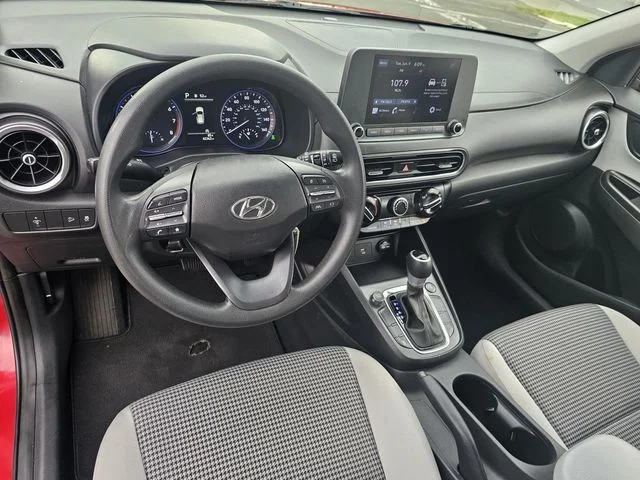 Used 2022 Pulse Red Hyundai SE image 22