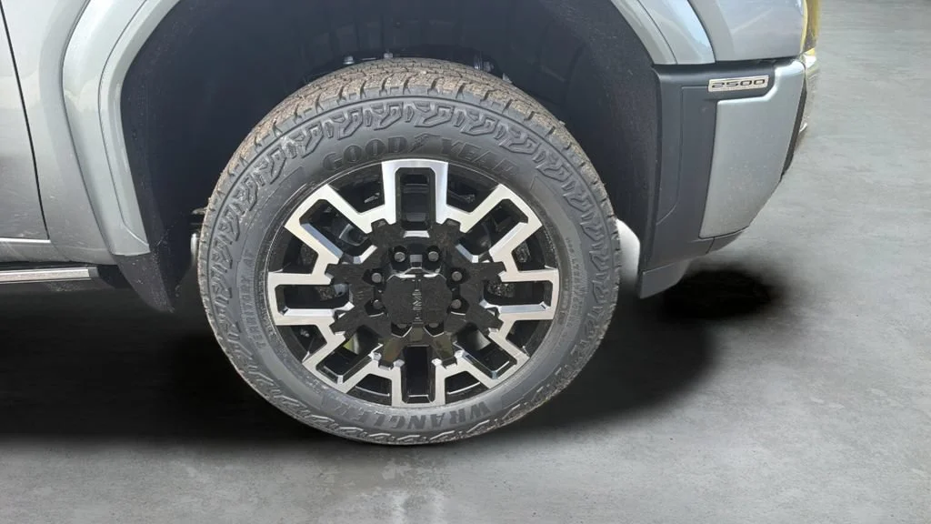 2026 GMC Sierra 2500HD Denali Ultimate - Photo 17