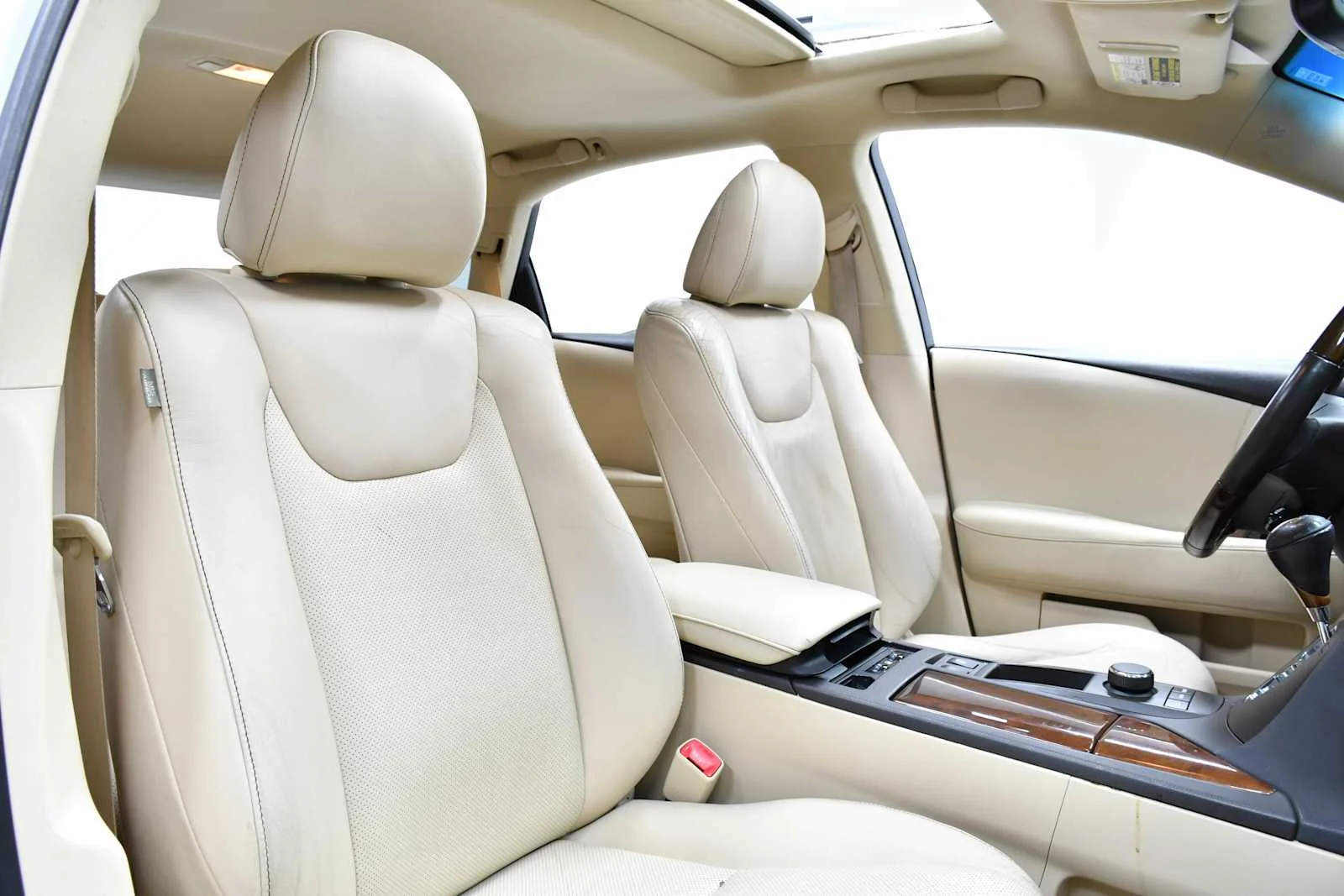 Used 2013 Starfire Pearl Lexus  image 22