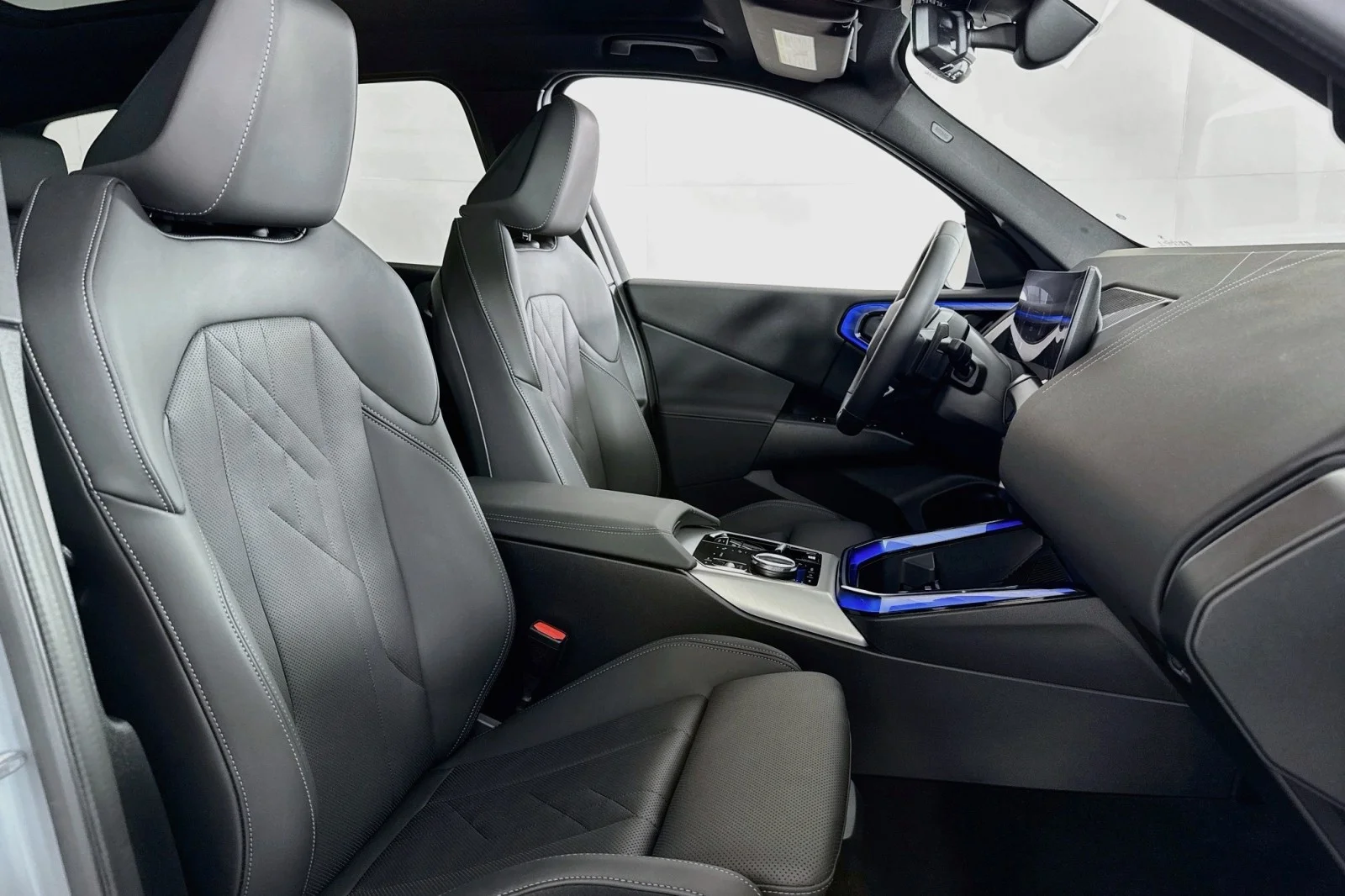 Used 2025 BROOKLYN GREY BMW 30 xDrive image 7