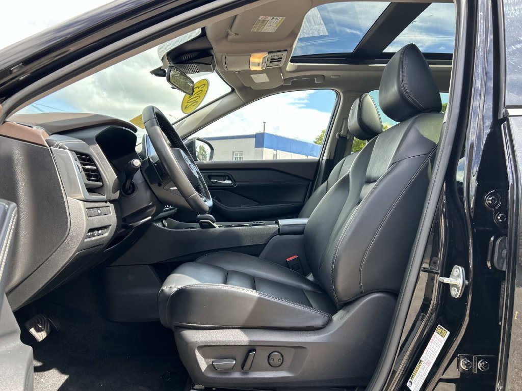Used 2023 Black Nissan SV image 13