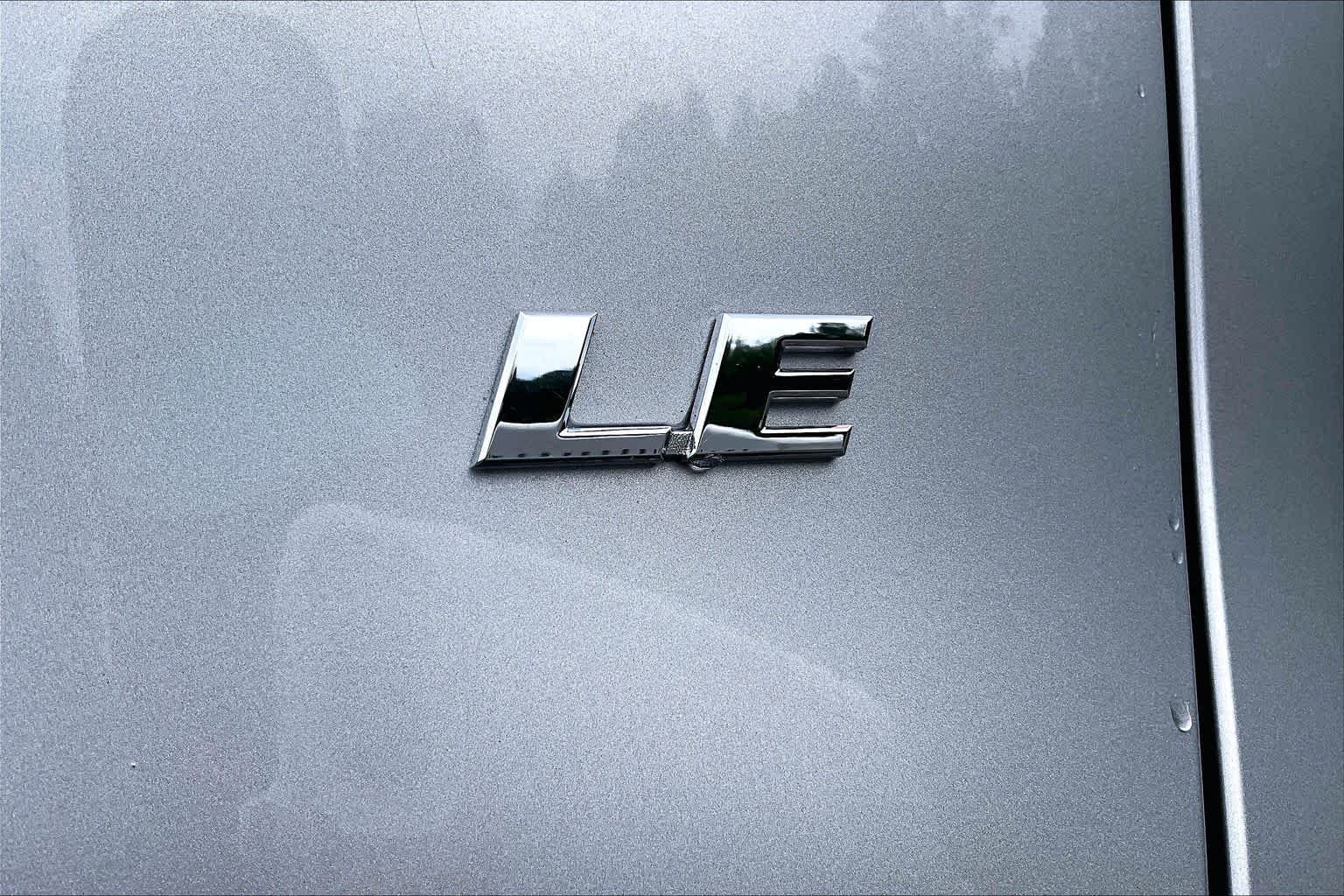 Used 2023 Silver Sky Metallic Toyota LE image 10