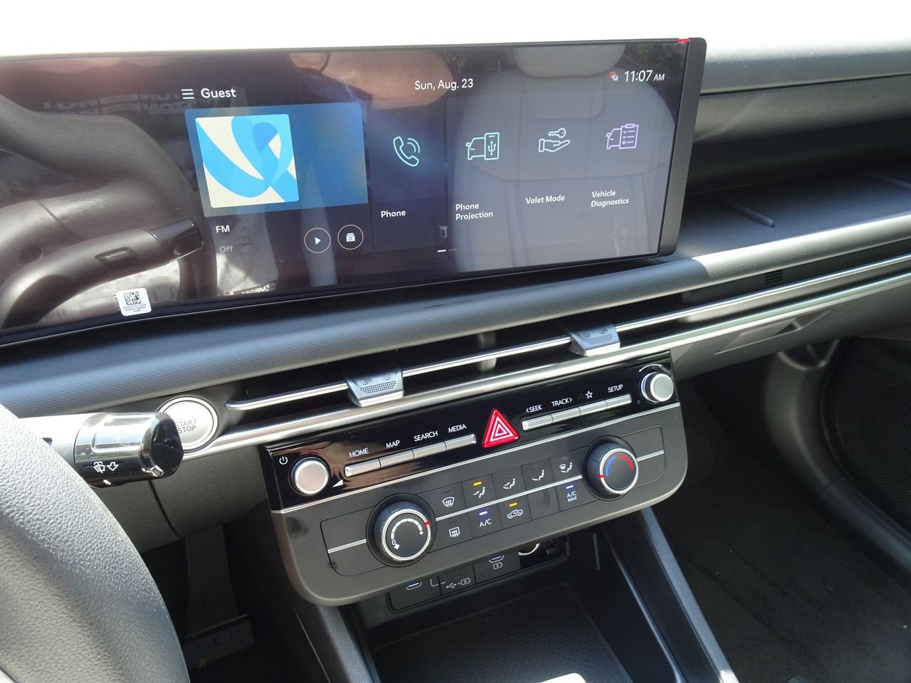 New 2027 Black Hyundai SE AWD image 16