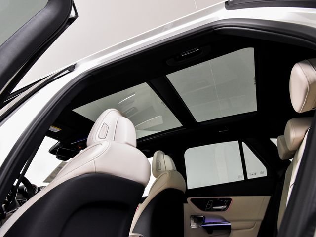 New 2027 Polar White Mercedes-Benz GLC 300 image 41