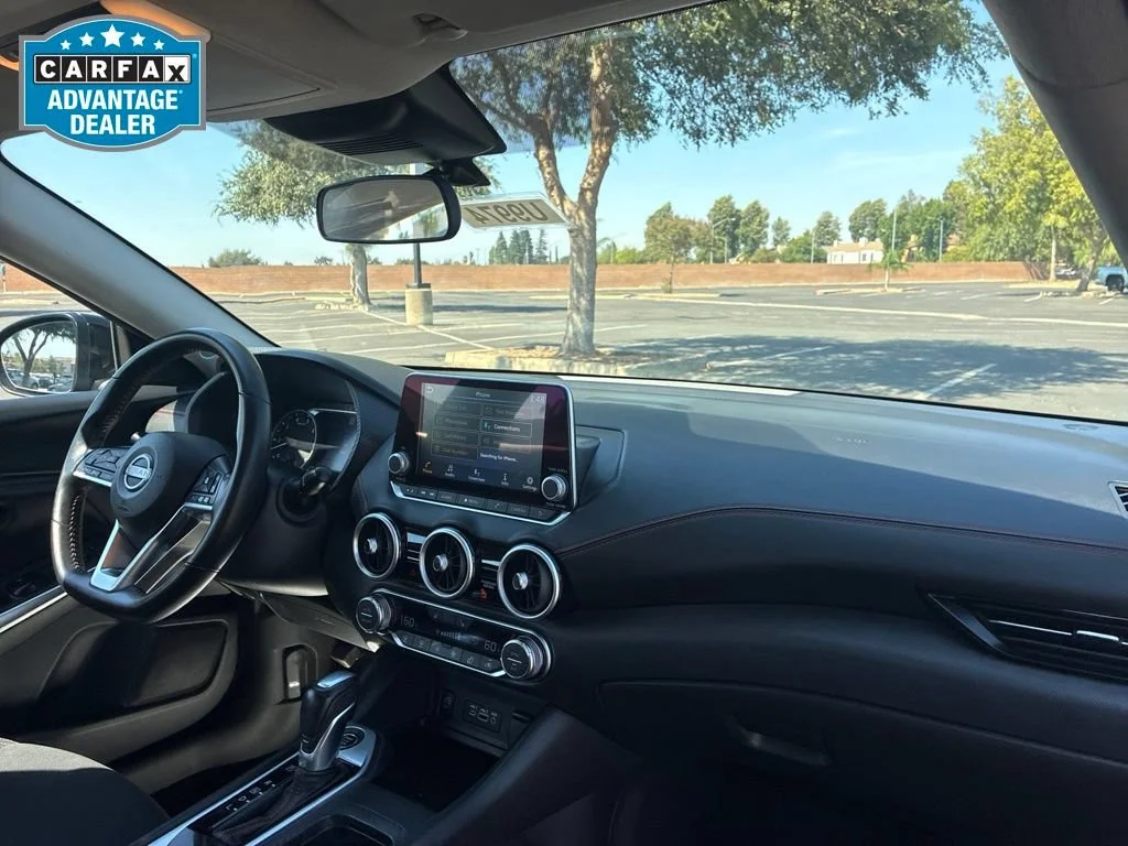 Used 2025 Super Black Nissan SR image 27