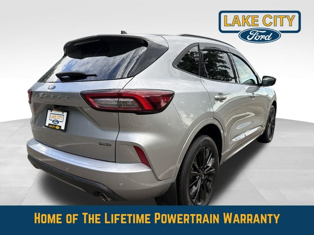 Used 2023 Iconic Silver Metallic Ford ST-Line Elite image 6