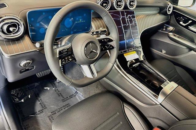 New 2026 Graphite Grey Metallic Mercedes-Benz GLC 300 image 38