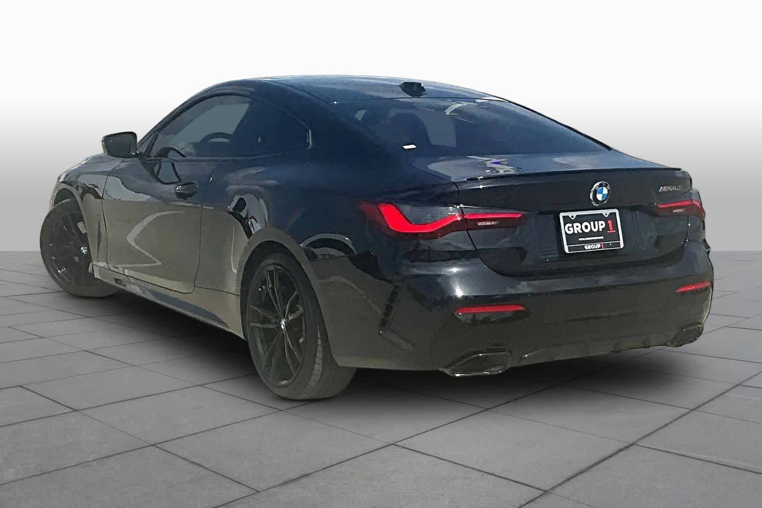 Used 2024 Black Sapphire Metallic BMW M440i image 10