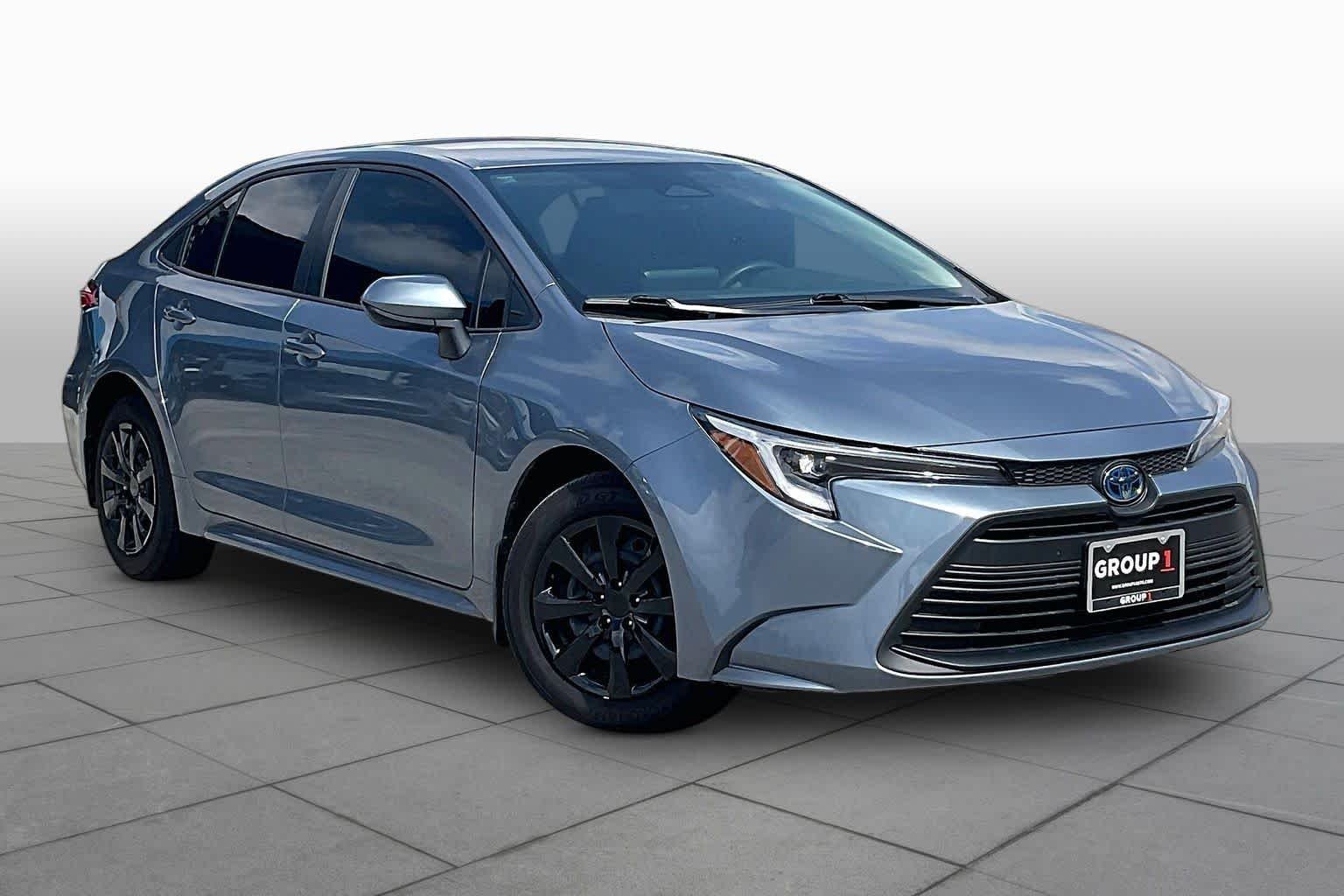 Used 2025 Celestite Toyota Hybrid LE image 5