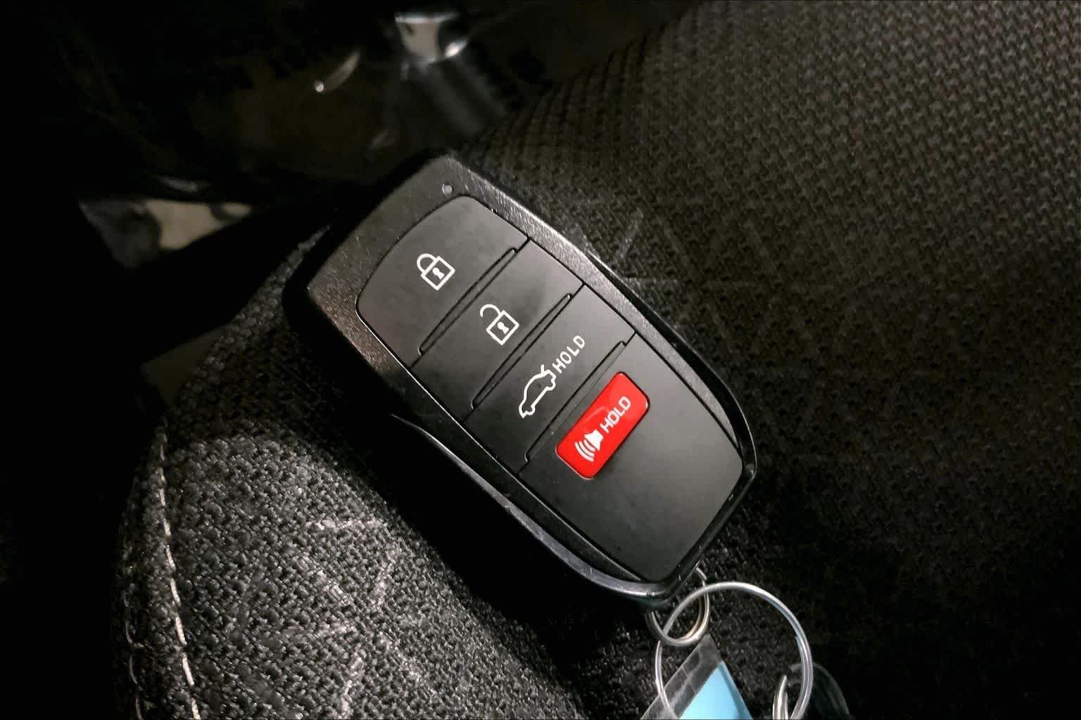Used 2025 Cutting Edge Toyota SR5 image 15