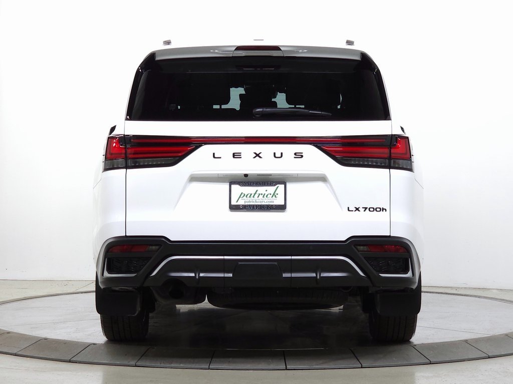 2025 LEXUS LX - Image 4