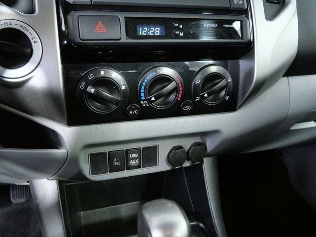 Used 2013 Black Toyota Base image 21