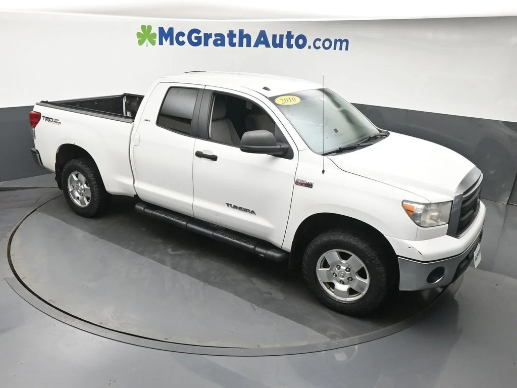 Used 2010 White Toyota Grade image 3