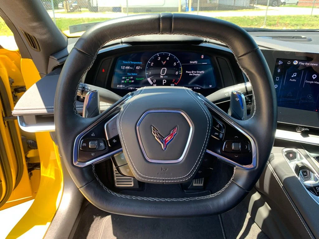 Used 2025 Yellow Chevrolet Stingray image 26