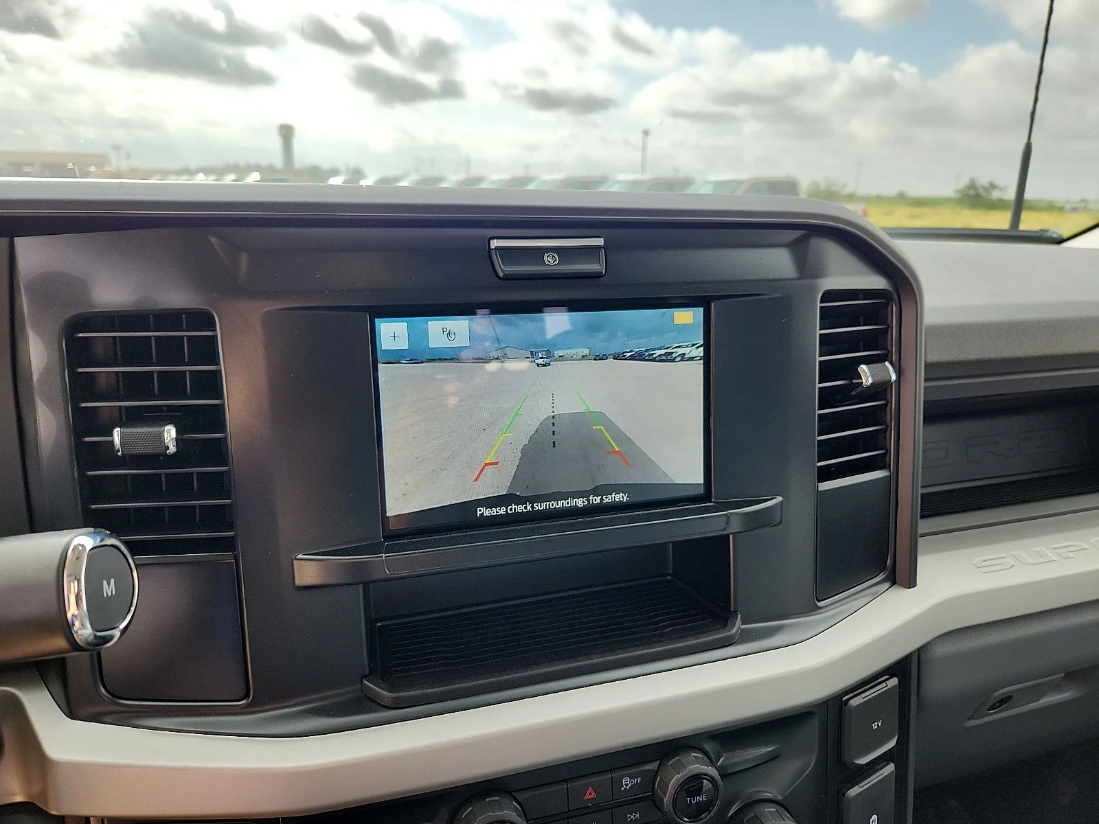 New 2026 Oxford White Ford F-250® XL image 23