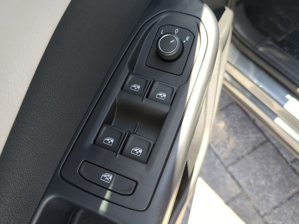 New 2026 Gray Volkswagen 1.5T S image 16