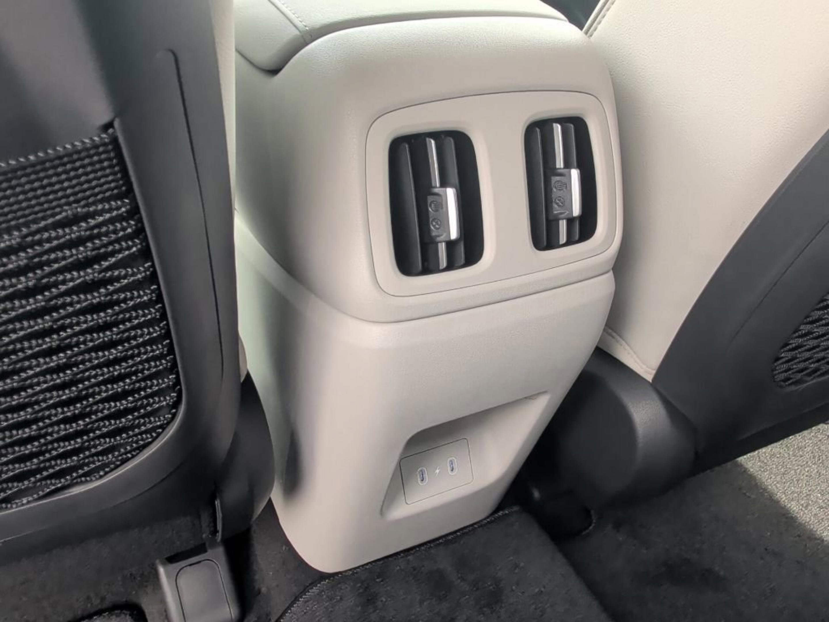 New 2026 Rockwood Green Hyundai Limited image 33