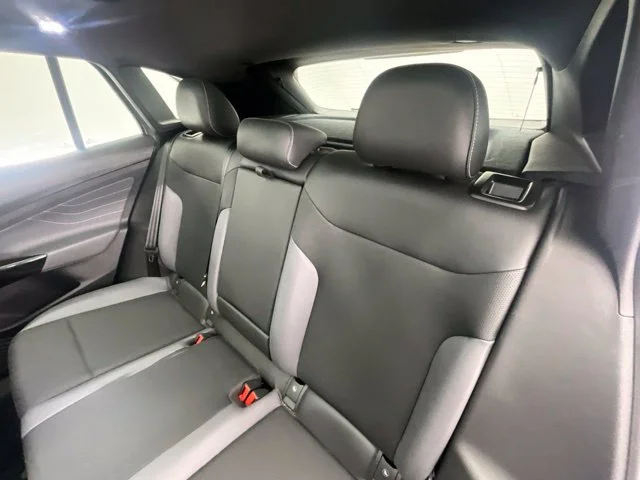 Used 2023 Gray Volkswagen  image 5