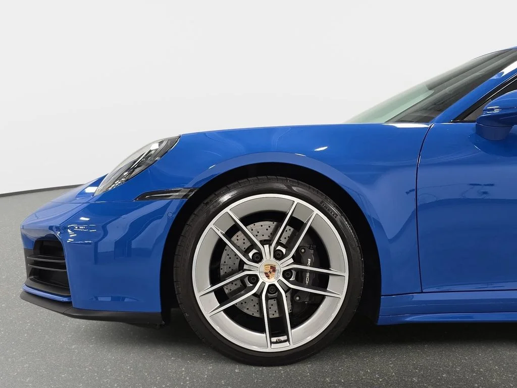Certified Used 2025  Porsche Carrera image 10