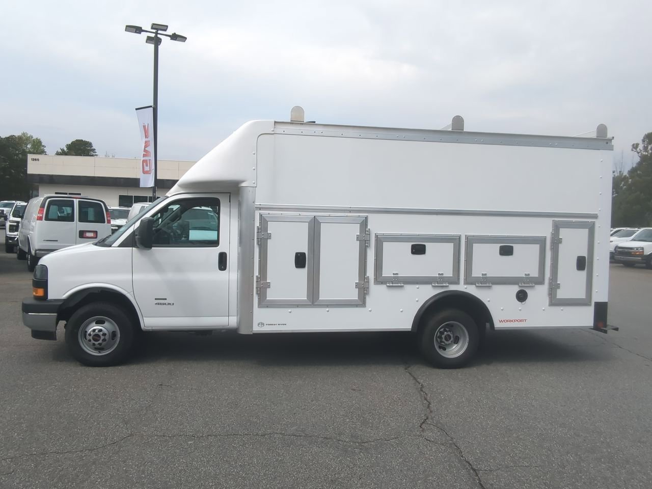 New 2025 Summit White GMC Work Truck image 5