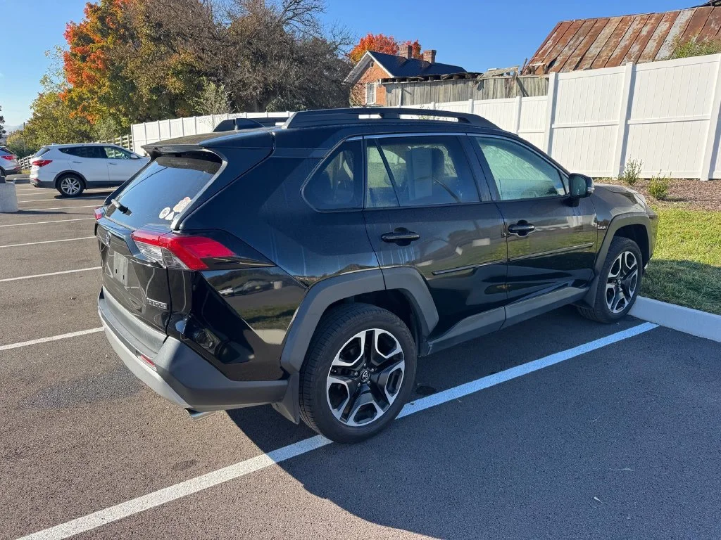 Used 2019 Black Toyota Adventure image 12