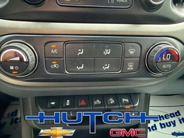 Used 2020 KINETIC BLUE METALLIC Chevrolet 4WD Z71 image 36