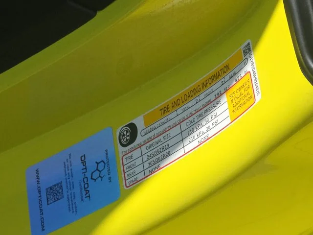 Used 2023 Yellow Chevrolet Stingray image 26
