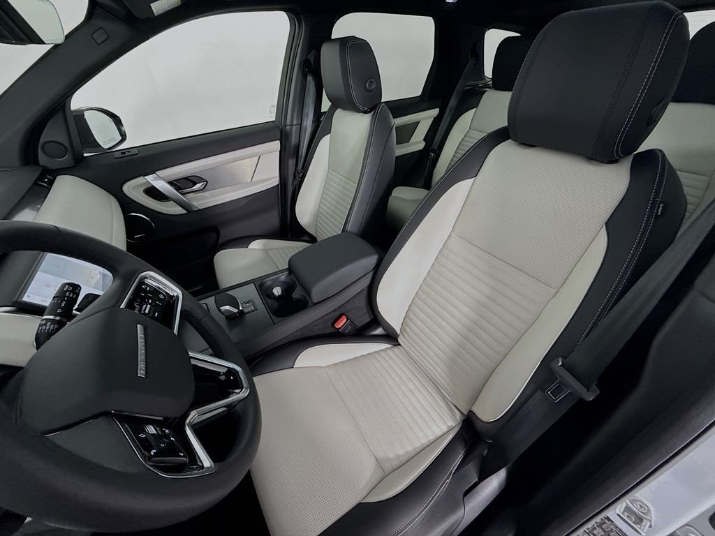 New 2025 Hakuba Silver LAND ROVER Dynamic SE image 5