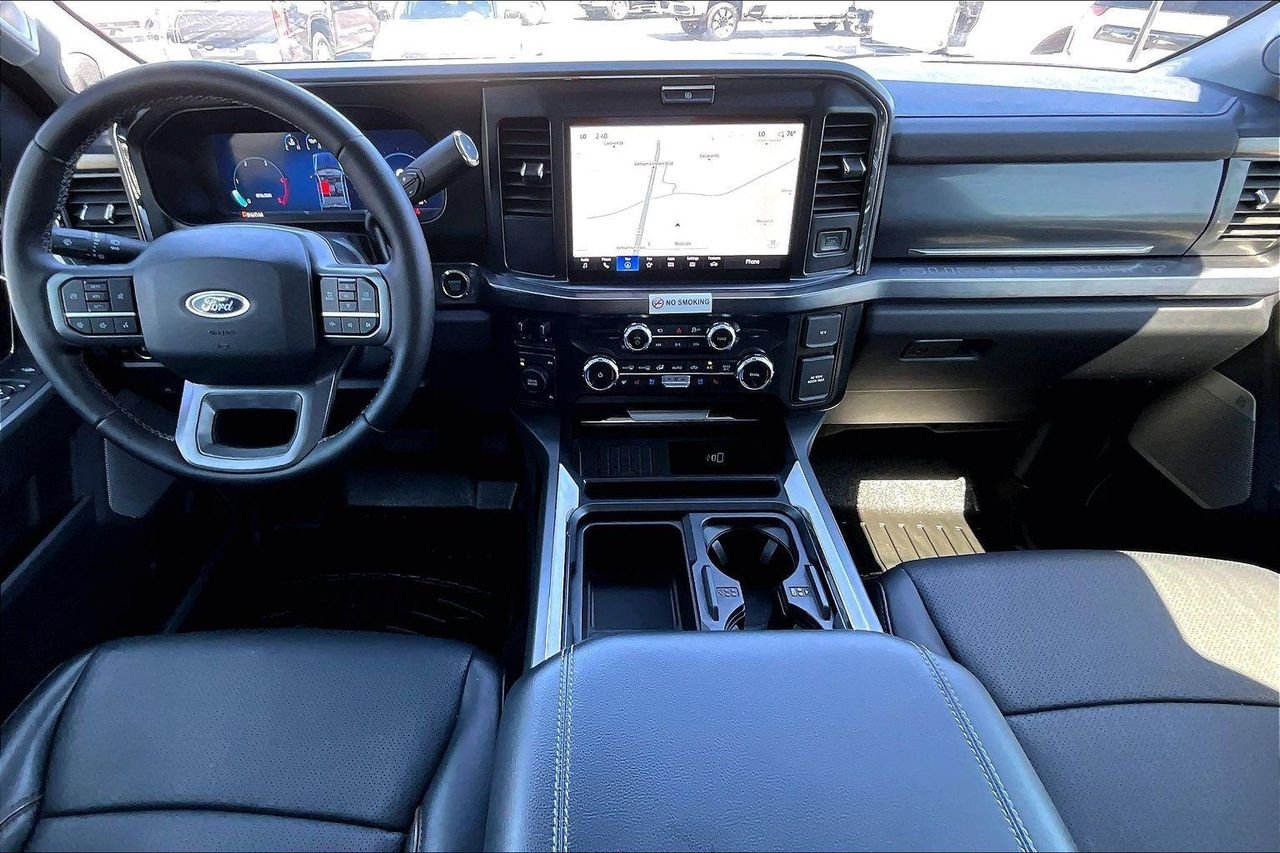 Used 2025 OXFORD WHITE Ford LARIAT image 10