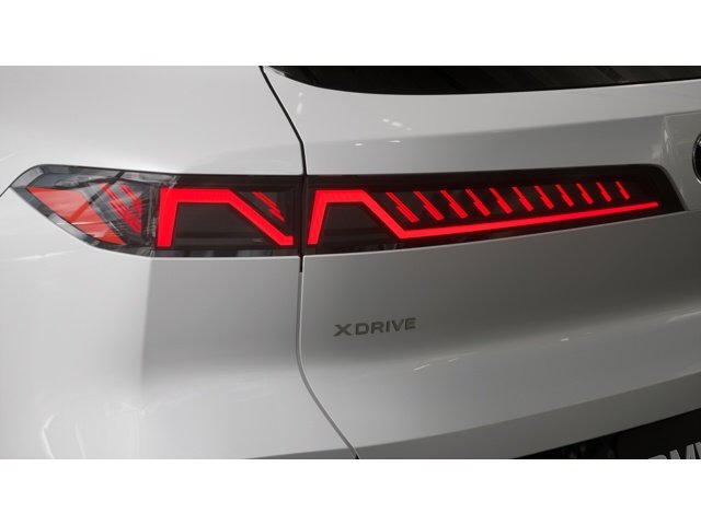 New 2027 White BMW X5 40 image 8