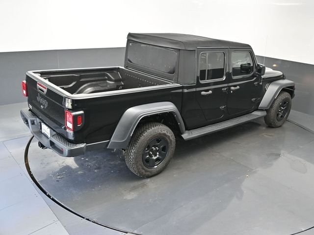 Used 2022 Black Jeep Sport image 39