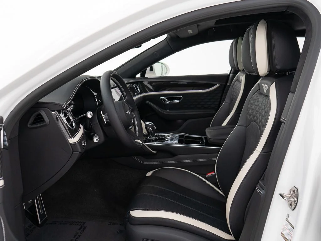 Used 2025 Glacier White Bentley Speed First Edition image 15